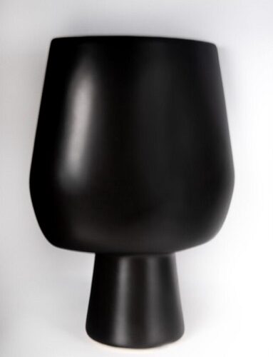 Jarron Moroni S (Color Negro) 15 x 7,5 x 21 Cm.