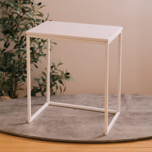Mesa Lyon M  42 x 29 x 48 cm