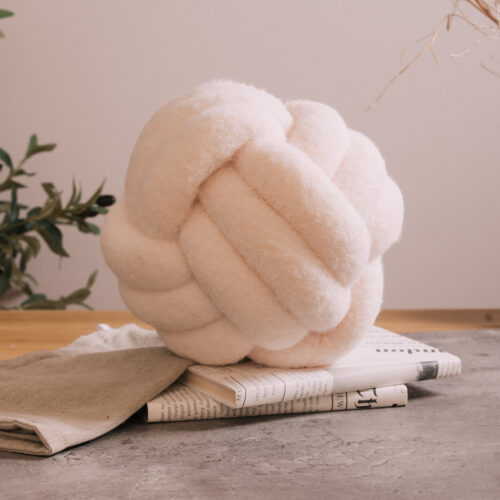Almohadon Nudo  27 cm