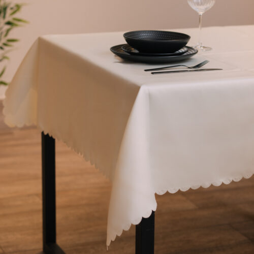 Mantel Rafaela 140 * 140 cm